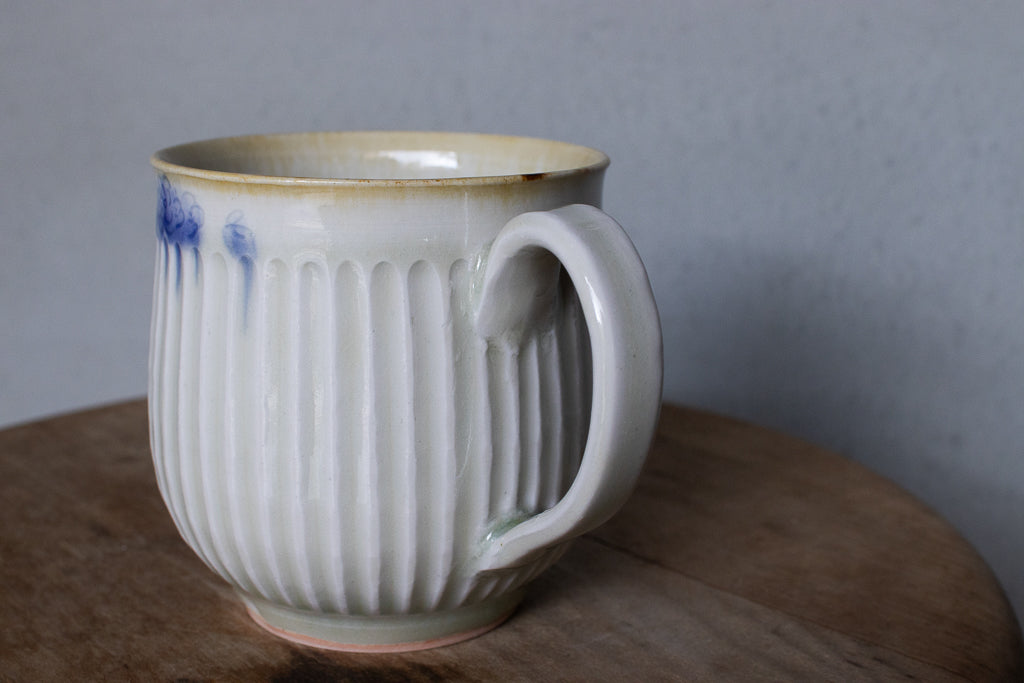 鈴木まどか / 彫花文鎬マグ 大 マグカップ