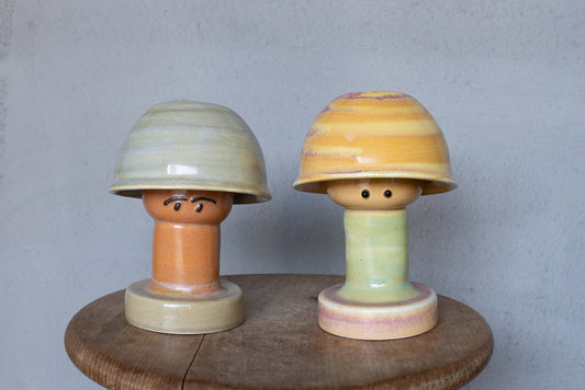 椎猫白魚 / 生きものたちのフラワーベース 大 きのこ