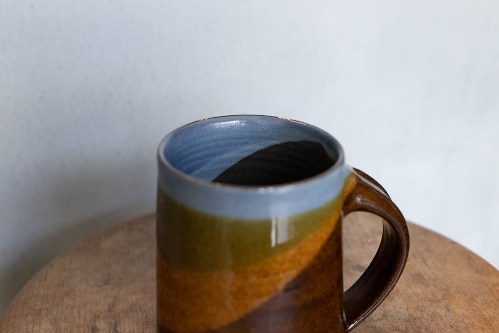 Yoshinan Sagawa / Mug L Blue / Diagonal hanging pattern