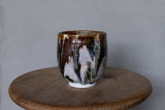 バージニア・クリセヴィシュート / 湯呑み 大 3