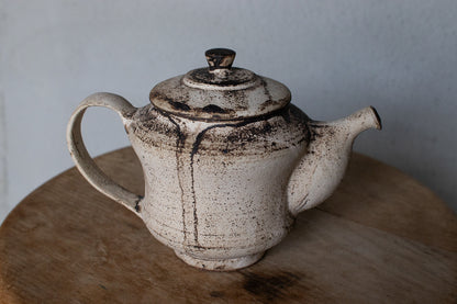Kazuma Yamamoto / Shirodo Aya Mug