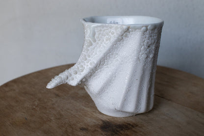 野中麟太郎 / pinch mug マグカップ 白