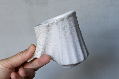 野中麟太郎 / pinch mug マグカップ 白