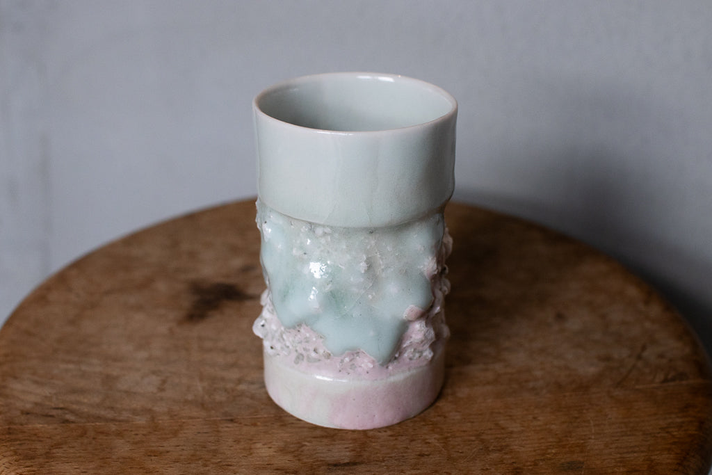 野中麟太郎 / 石のカップ（白水色ピンク・細タイプ）
