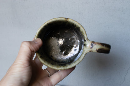 Motoyuki Tonoike / Ash glaze mug 36-5