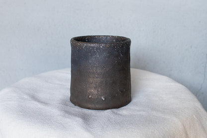 Koichi Ohara / Single-sided white and black pottery with handle Ceramics mail order