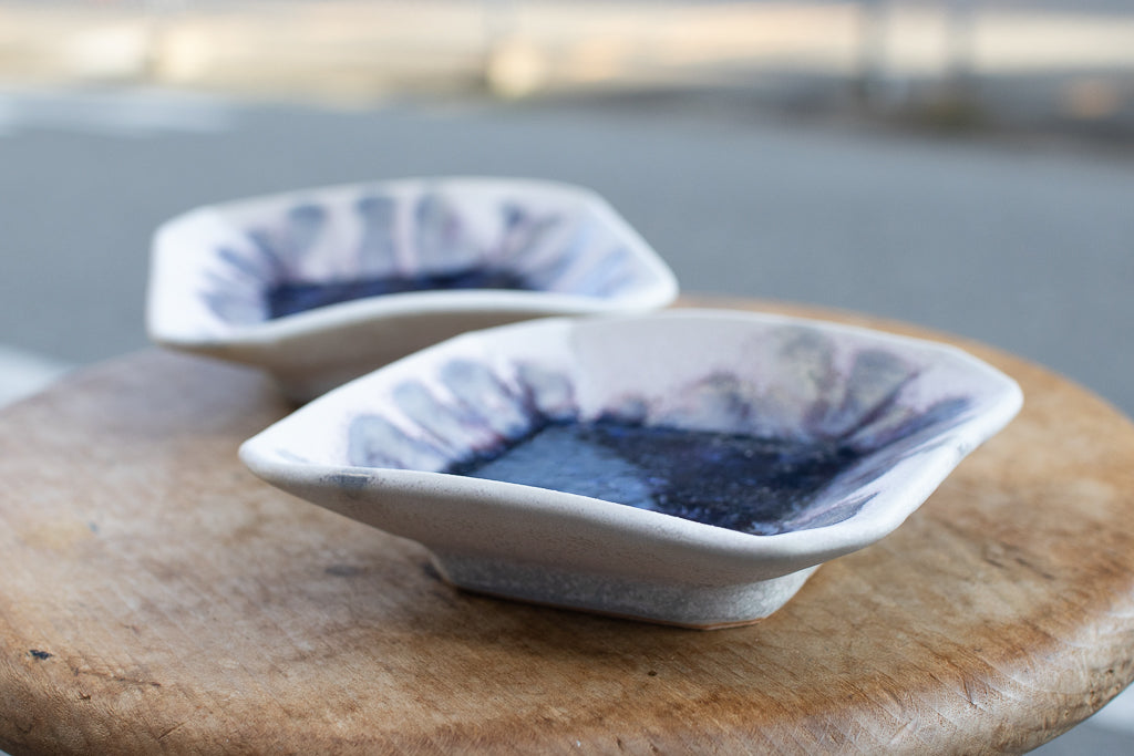 タナカ製陶 / 隅切四方皿 ブルーベリー