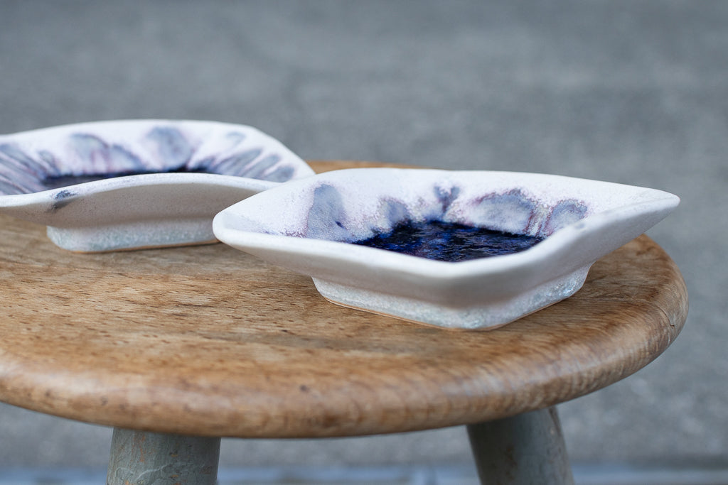 タナカ製陶 / 隅切四方皿 ブルーベリー