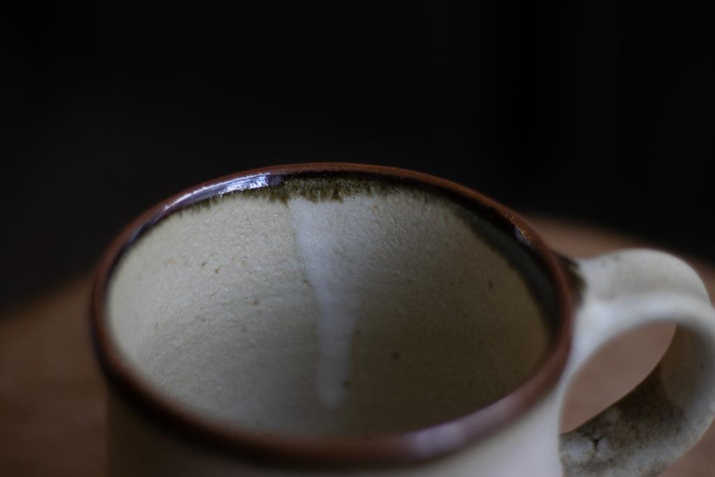 Toru Murasawa / Mug, ash glaze, hanging