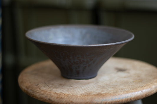 yoshida pottery / medium bowl (sabiiro soot)