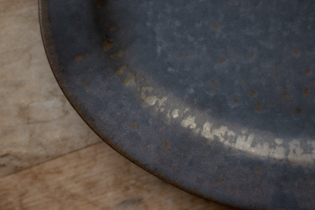 yoshida pottery / oval plate (sabi-iro soot)
