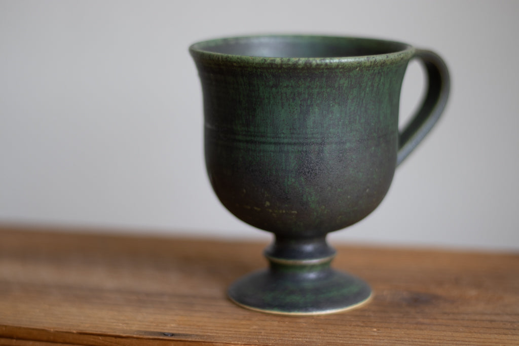 yoshida pottery / ball leg cup (sabi-iro warbler)