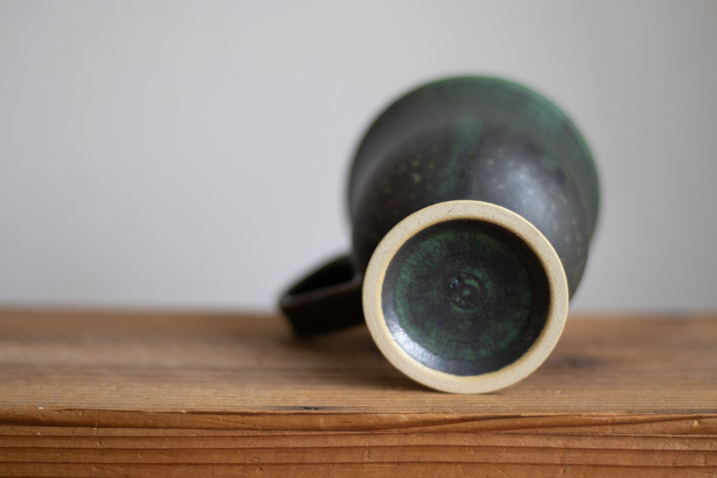 yoshida pottery / ball leg cup (sabi-iro warbler)