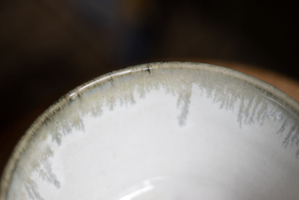 Toru Murasawa / Rice bowl with straw ash glaze