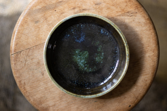 Toru Murasawa / Flat pot, bronze glaze