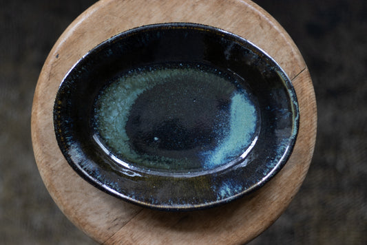 Toru Murasawa / Oval bowl bronze glaze
