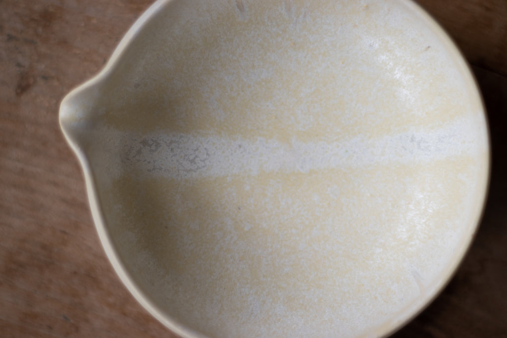 Shota Kondo / Katakuchi bowl (Meteor glaze) *stronger yellow