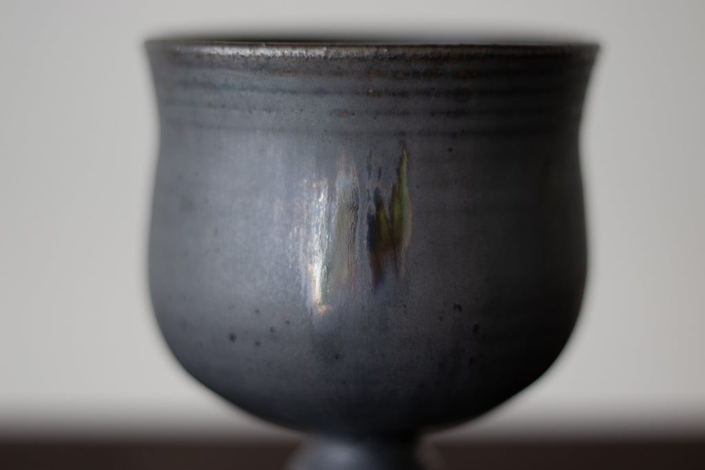 yoshida pottery / 玉脚ゴブレット（さびいろ すす）