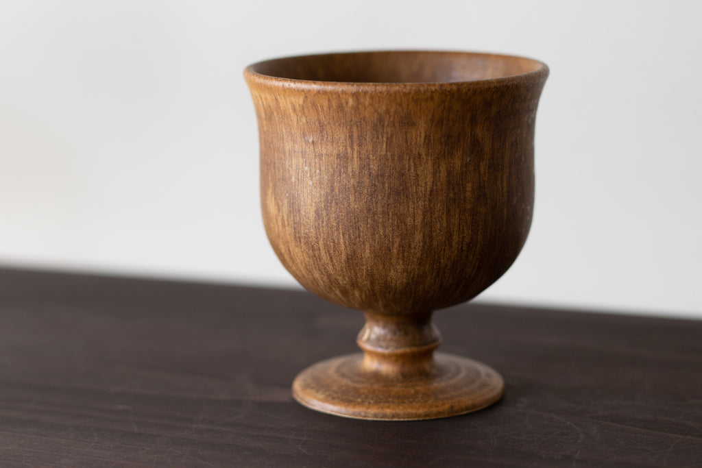 yoshida pottery / jade leg goblet (rusty amber)