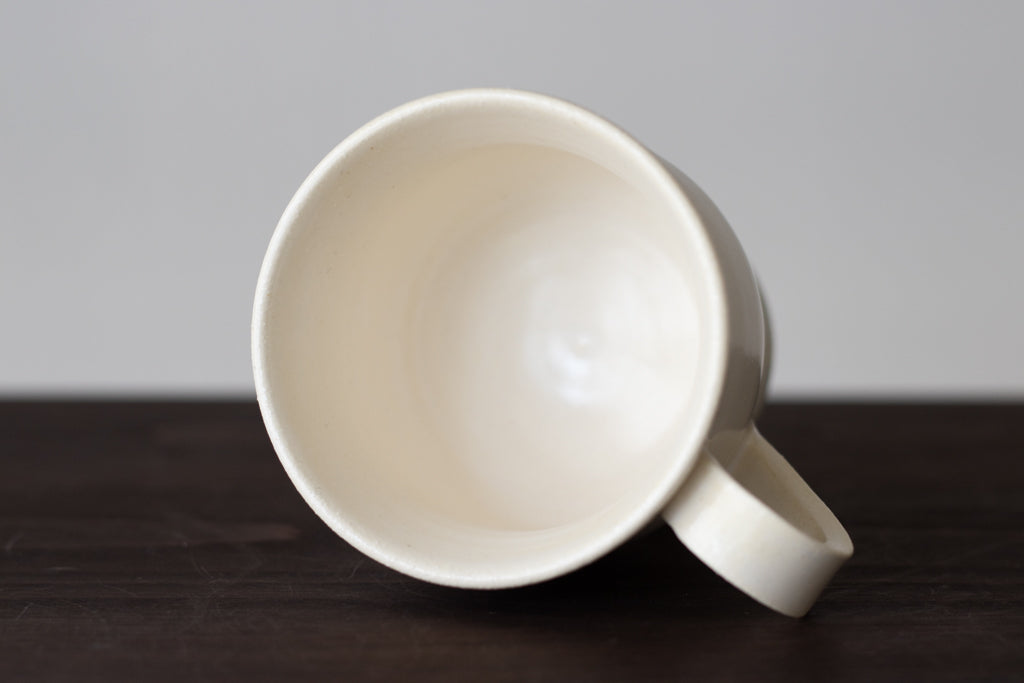 yoshida pottery / Jade leg cup (antique white)