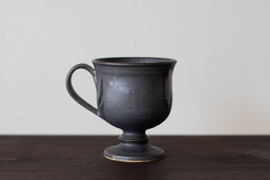 yoshida pottery / ball leg cup (sabiiro soot)