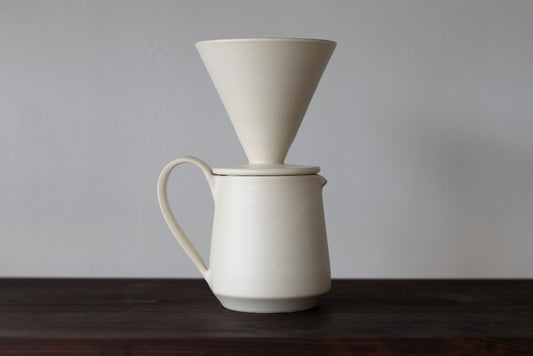 yoshida pottery / coffee dripper &amp; server (sweetheart White)