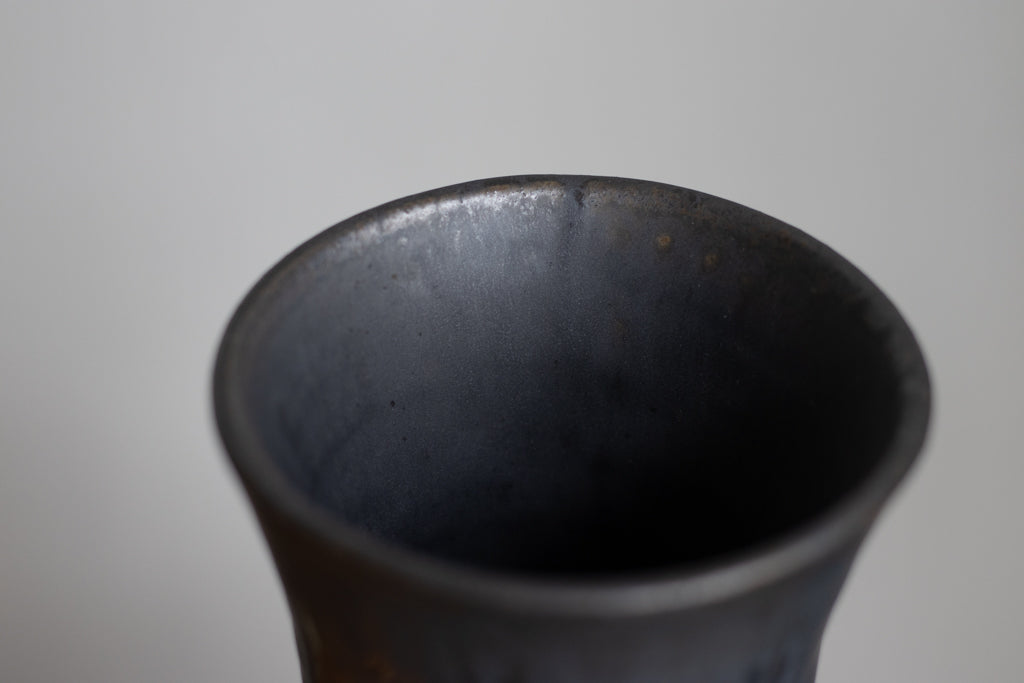 yoshida pottery / ゴブレット（さびいろ すす）