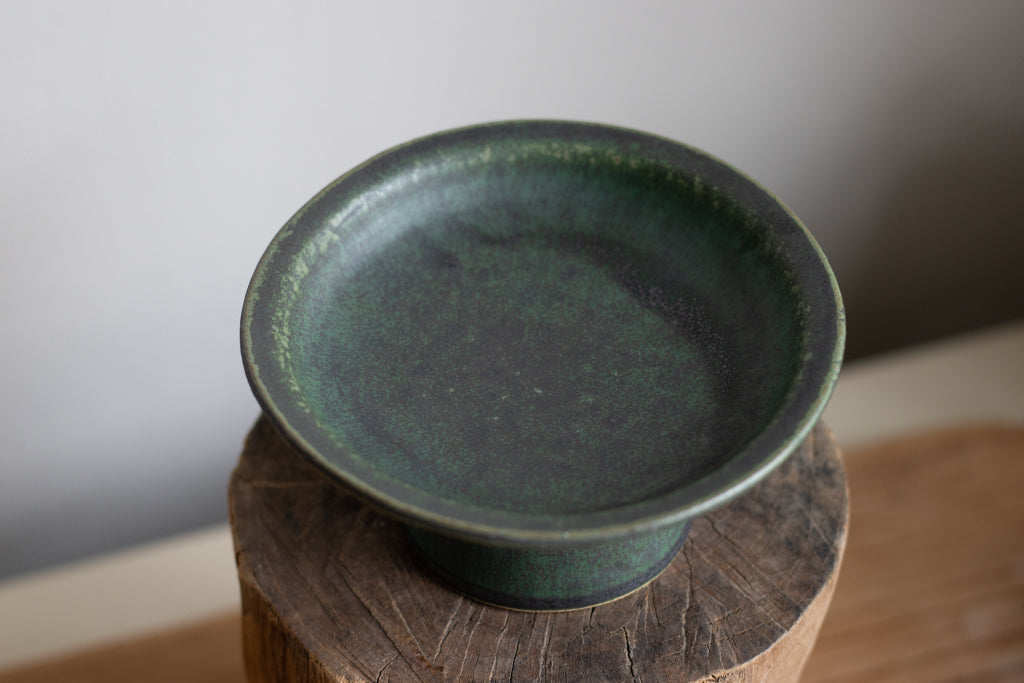 yoshida pottery / 高杯皿 さびいろうぐいす