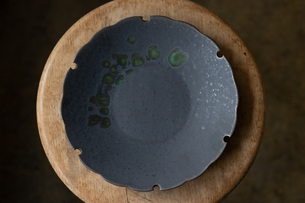 yoshida pottery / snow plate sabiirosu