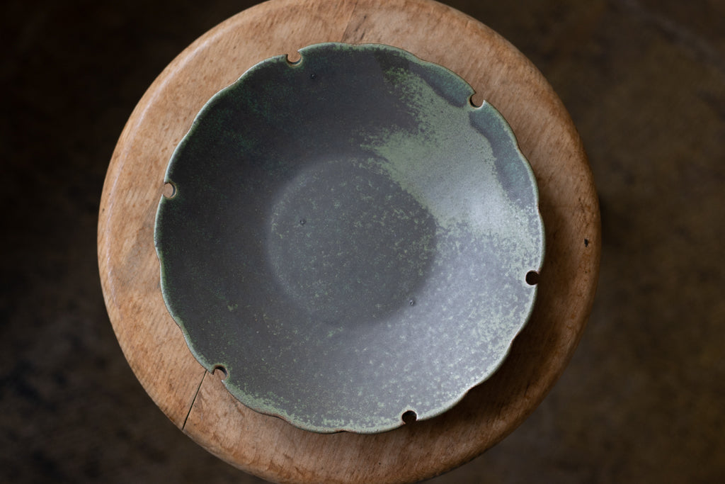 yoshida pottery / 雪輪皿 さびいろうぐいす
