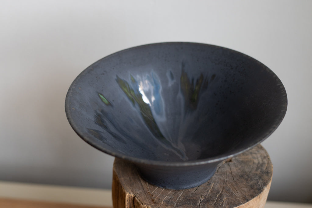yoshida pottery / 中鉢（さびいろ すす）