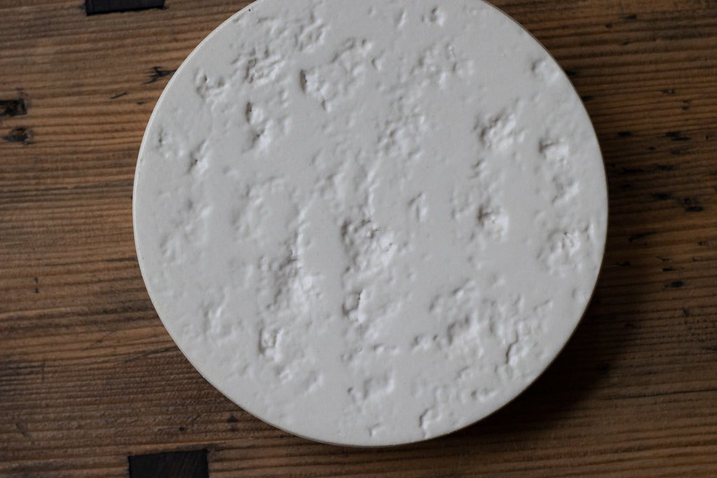yoshida pottery / cheese plate wall pattern